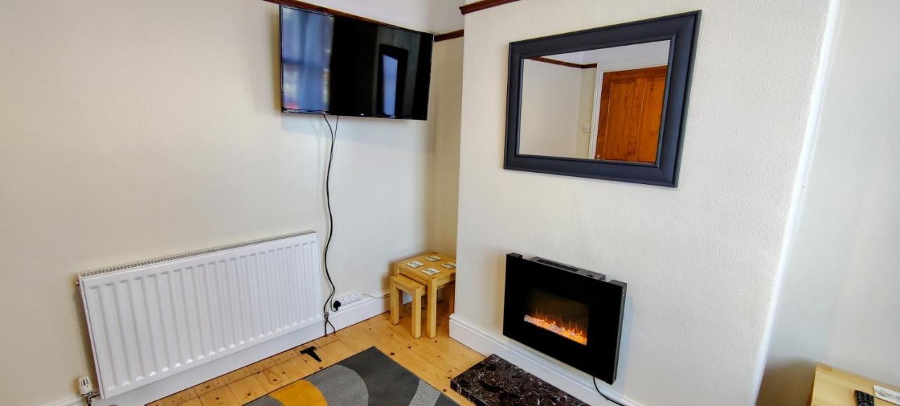 Villa Rhubarb Terrace On The Coast - Sleeps 1-6 à Colwyn Bay Extérieur photo