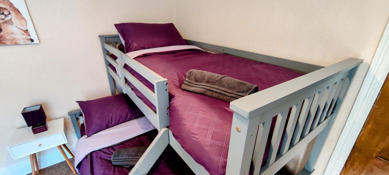 Villa Rhubarb Terrace On The Coast - Sleeps 1-6 à Colwyn Bay Extérieur photo