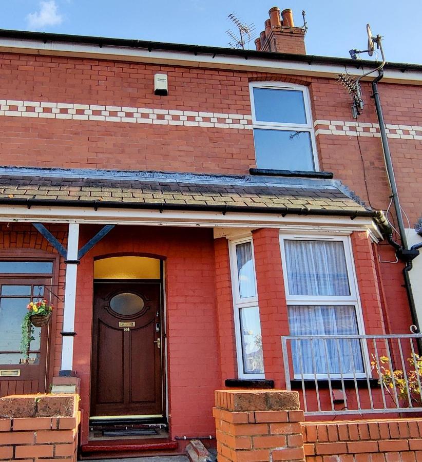Villa Rhubarb Terrace On The Coast - Sleeps 1-6 à Colwyn Bay Extérieur photo
