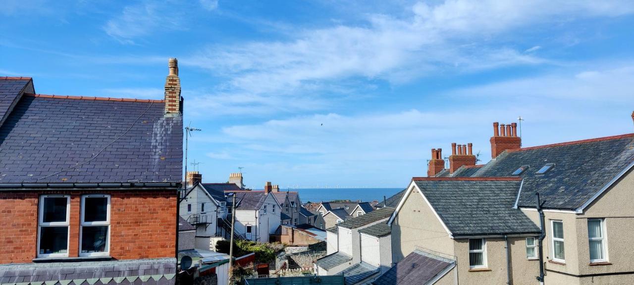 Villa Rhubarb Terrace On The Coast - Sleeps 1-6 à Colwyn Bay Extérieur photo