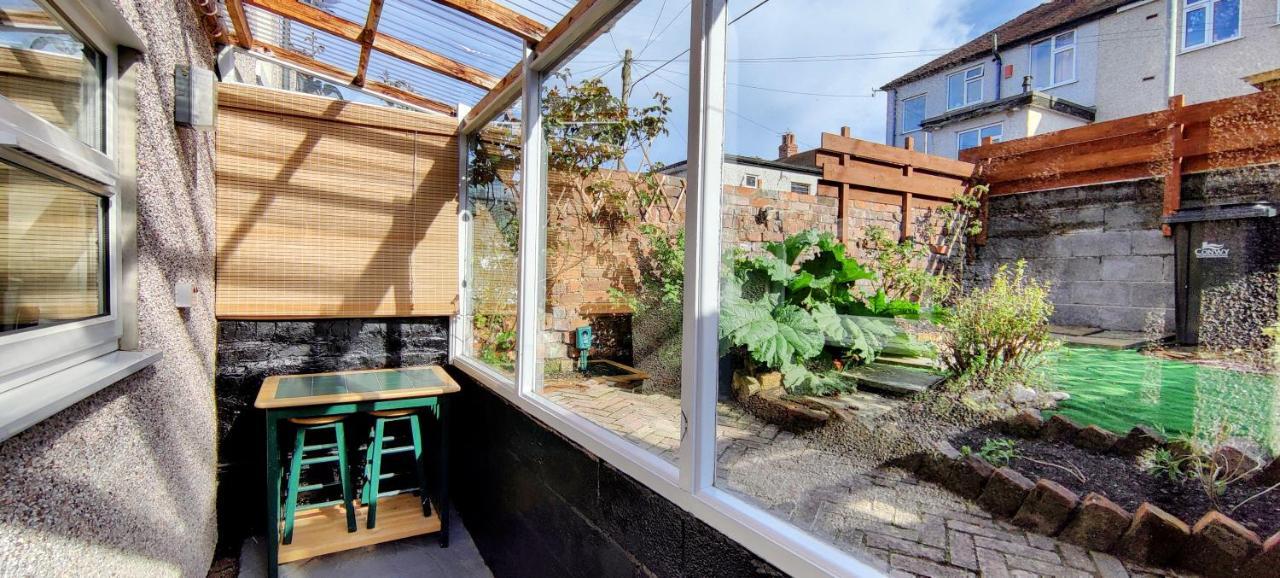 Villa Rhubarb Terrace On The Coast - Sleeps 1-6 à Colwyn Bay Extérieur photo